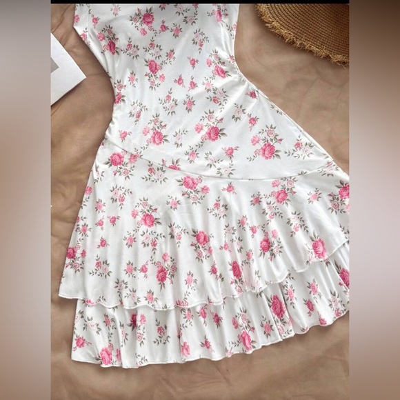 SHEIN Pink Floral Mini Dress - Picture 3 of 8